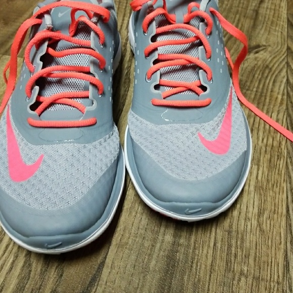 Shoes - Picture 4 of 4